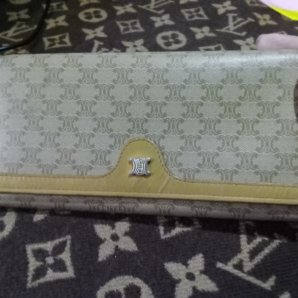 💯 Authentic Celine Beige and Brown Wallet